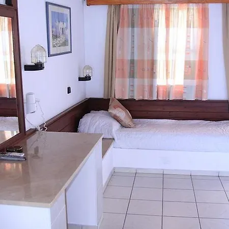 Ξενοδοχείο Corfu Village (adults Only)