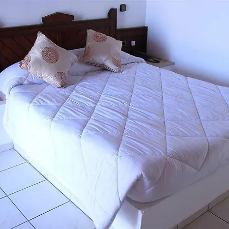 酒店 Corfu Village (adults Only) 3*